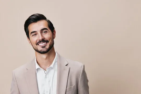 排列3分析师形象展示